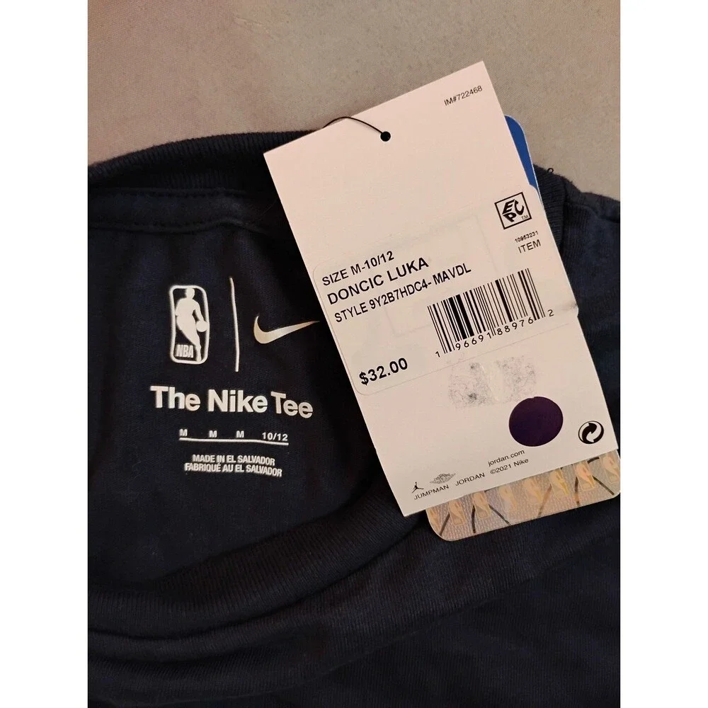 Youth Nike Dallas Mavericks Doncic Short Sleeve Crewneck Shirt Navy Medium 10/12